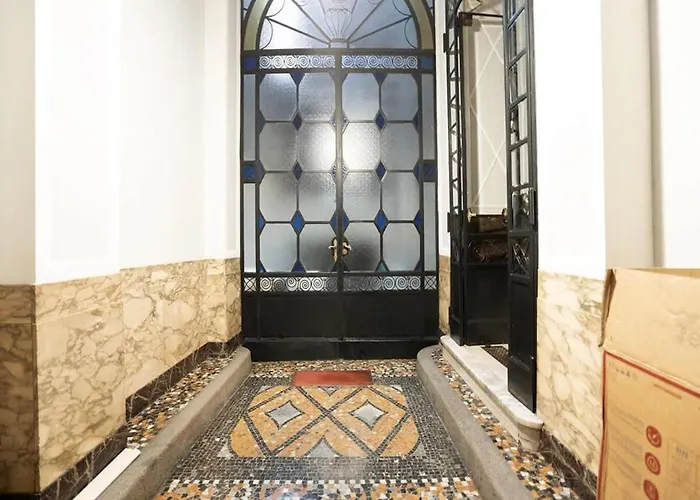 Stylish Retreat For Two In 米兰