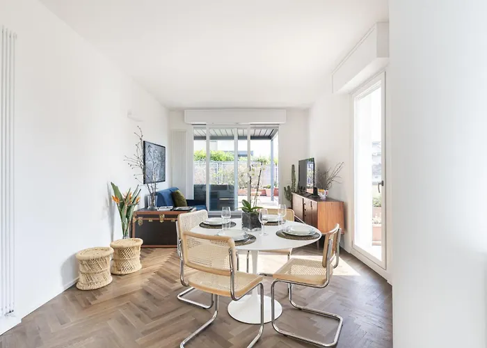 Easylife - - Schiaparelli 4 - Μιλάνο