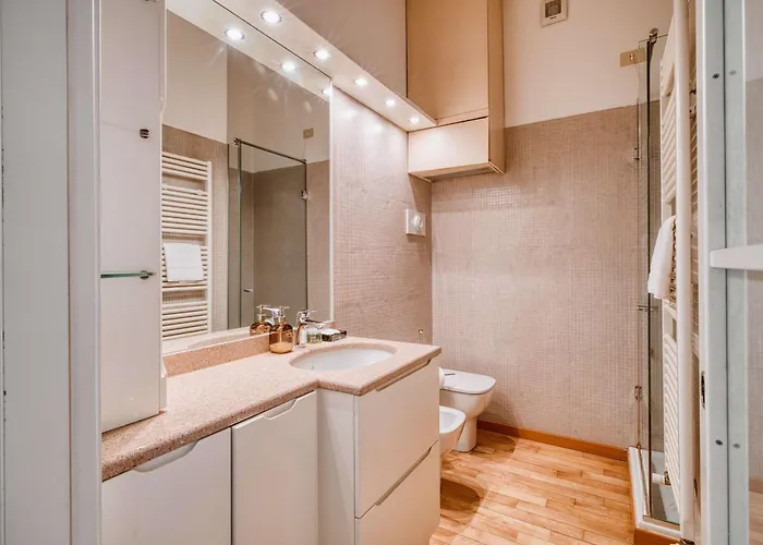 Modern 1 Bedroom Near Gae Aulenti *