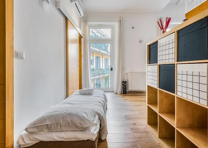 Apartamento Sant Ambrogio-centre Of The Town-castle 1min-duomo4 Min *