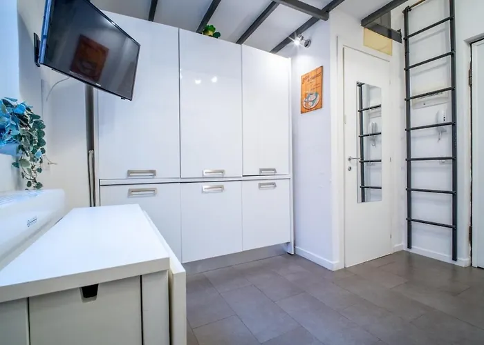 Close Station New Mini Loft Ac Wifi *