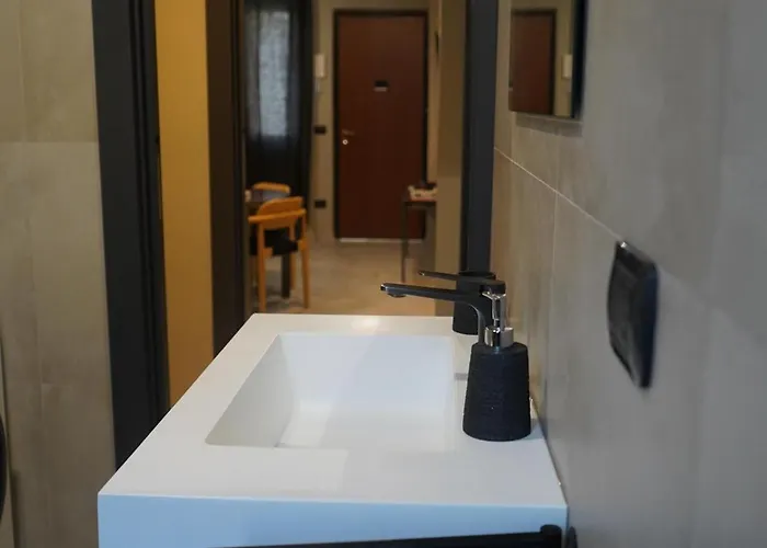 Brand New Steps From Citylife, Sempione, Allianz Mico - Metro Domodossola - Metro Portello - Tram Right Outside To Duomo, Brera, Cadorna Reachable In 15 Min