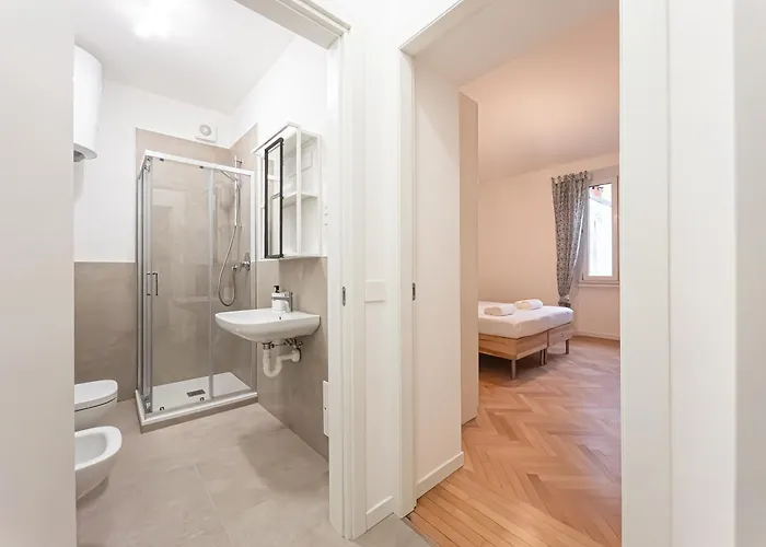 Rrrapido Sant' Ambrogio And - Via Olona * Milaan