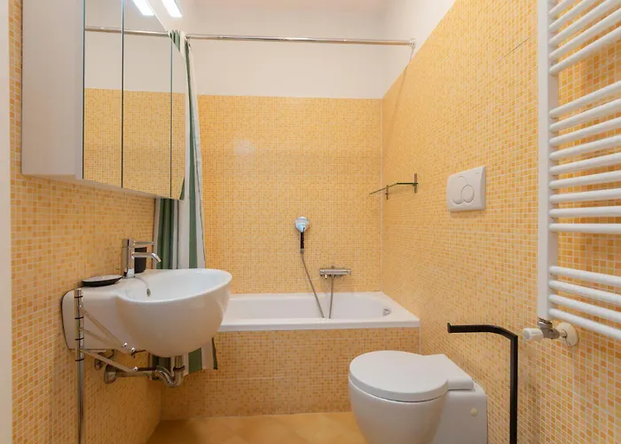 I-host - Ripa Navigli Lägenhet