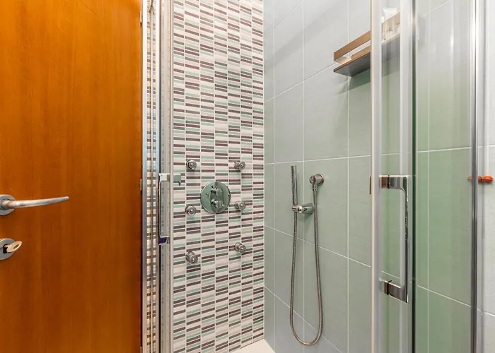 Sansiro75 Large 3bdr With Private Garage Near To Fiera And Stadium *