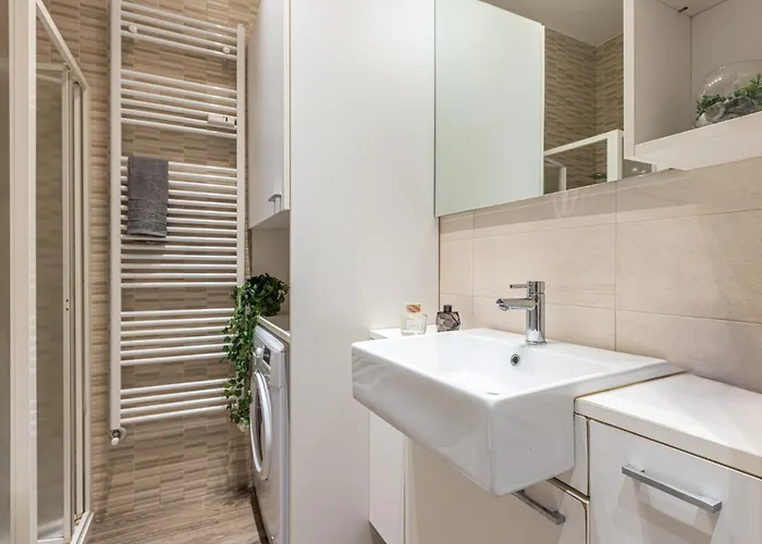 Διαμέρισμα Giambellino Trilocale Accogliente Con Garage *