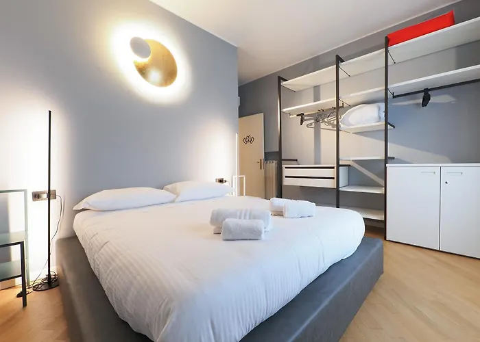 Mila Cenisio Apartment