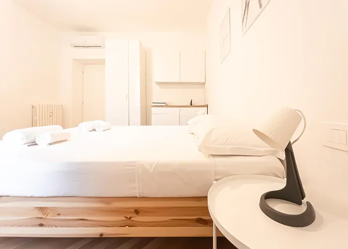 Rrrapido Sant' Ambrogio And - Via Olona