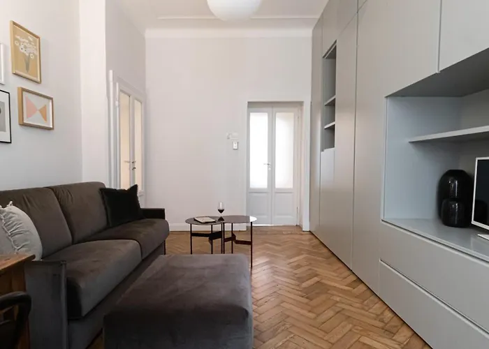 Italianway Comfort - Plinio 33 Apartmán *