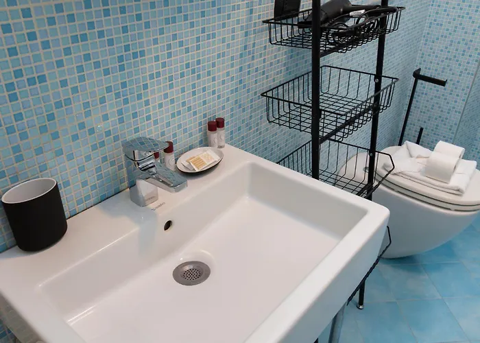 I-host - Ripa Navigli * Milano