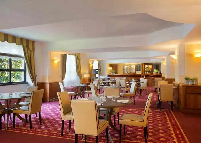 Starhotels Business Palace מלון 4*