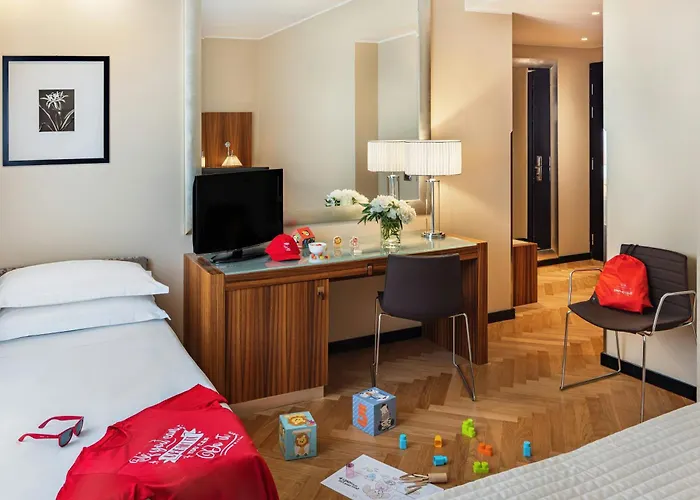 Отель Starhotels Anderson