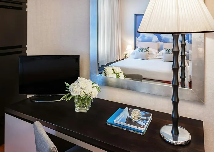 Starhotels Anderson Отель Милан