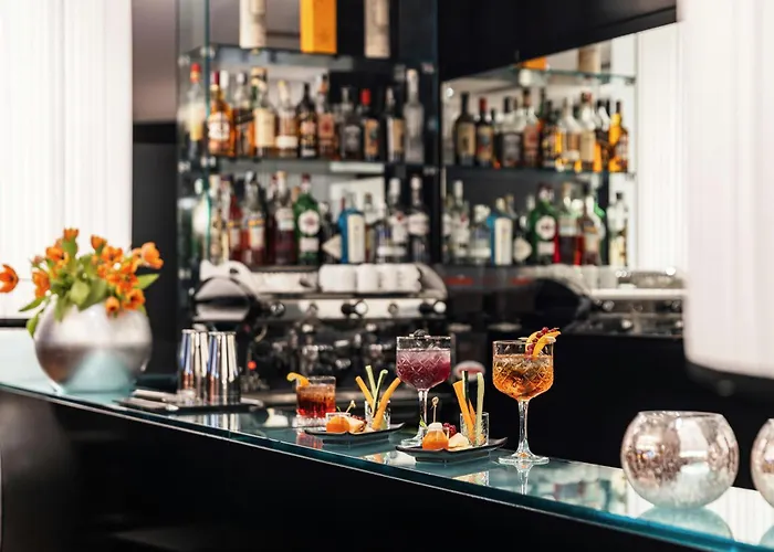 Отель Starhotels Anderson