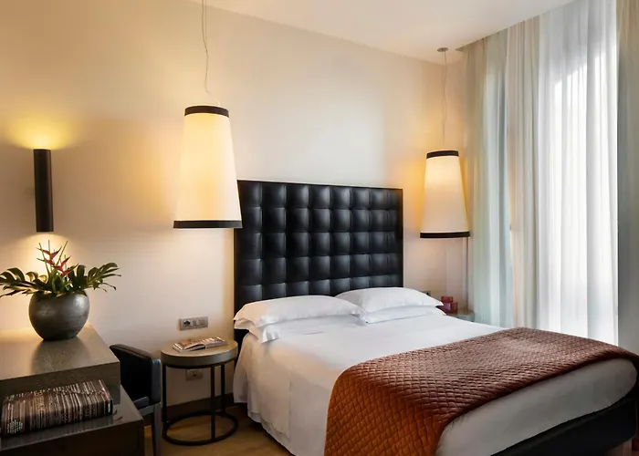 Starhotels Echo 4* Milano
