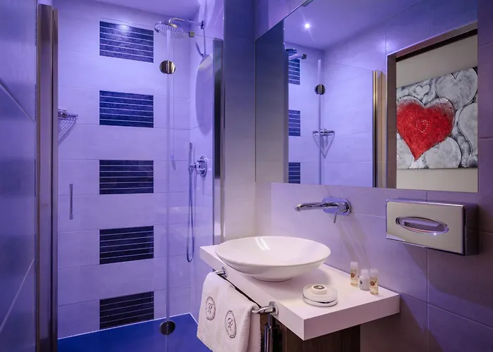 Mentana, By R Collection Hotell