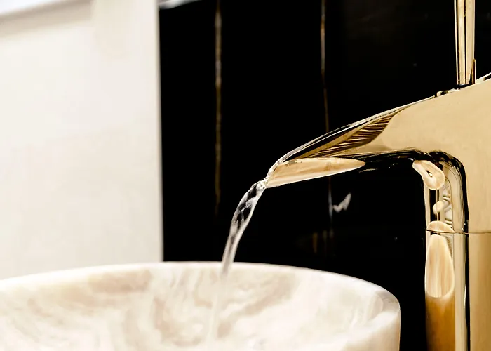 招待所 Riviere Private Scala 3*