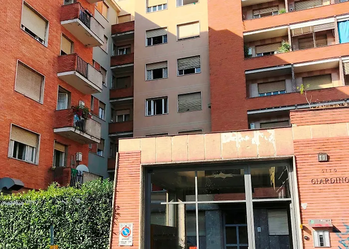 Flowers בית הארחה