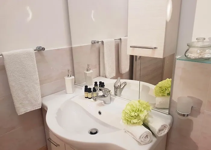 בית הארחה Flowers 3*