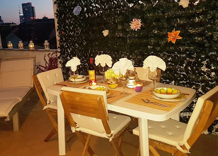 Flowers בית הארחה 3*