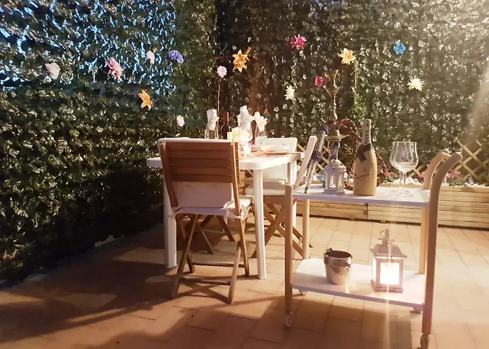 Flowers בית הארחה