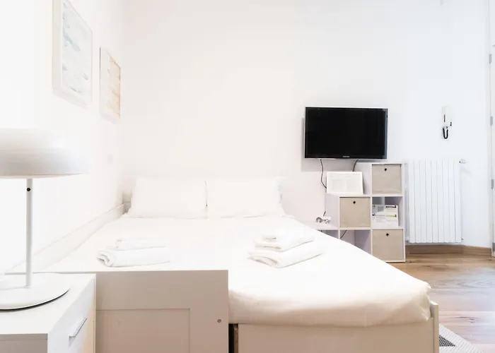 Italianway Easy - De Cristoforis 5 * Milano