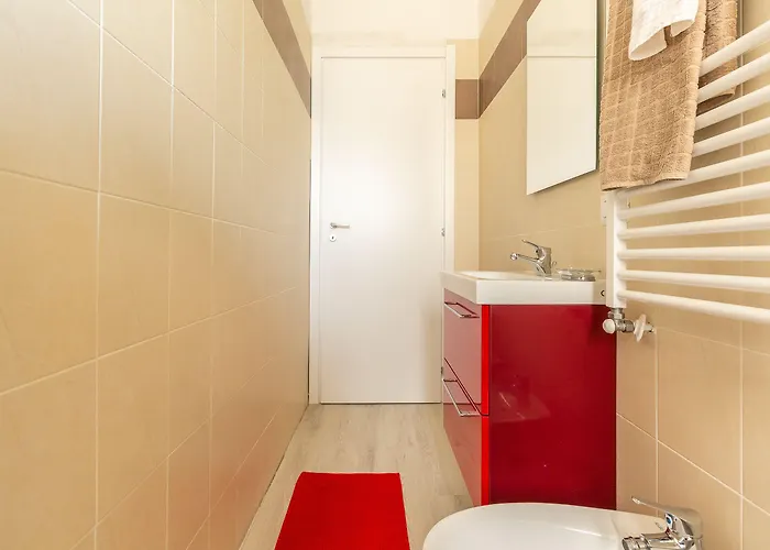 Alessia's Flat- M3 Corvetto * Milaan