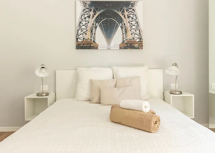 Alessia's Flat - Michetti *