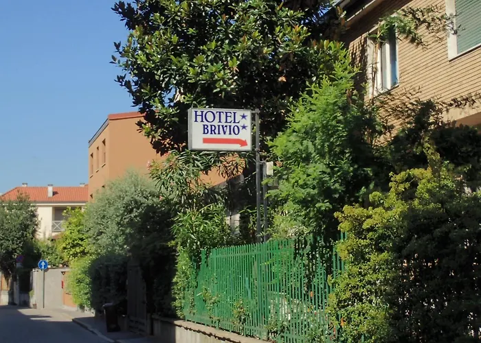 Hotel Brivio 2*