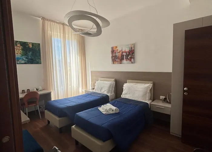 Enjoy Skyline בית הארחה 4*