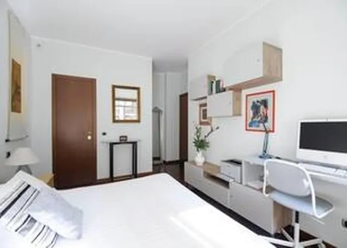 Final Weekend Design Week - Up To 4 People - 2 Bathrooms Daire Milano