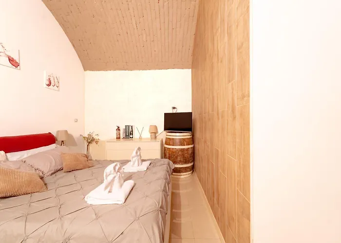아파트 The Wine Cave, Spacious 2Bdr 100Sqm Apartment, Steps From Milano Centrale, Ideal For Large Families And Groups - Strong Wifi 밀라노