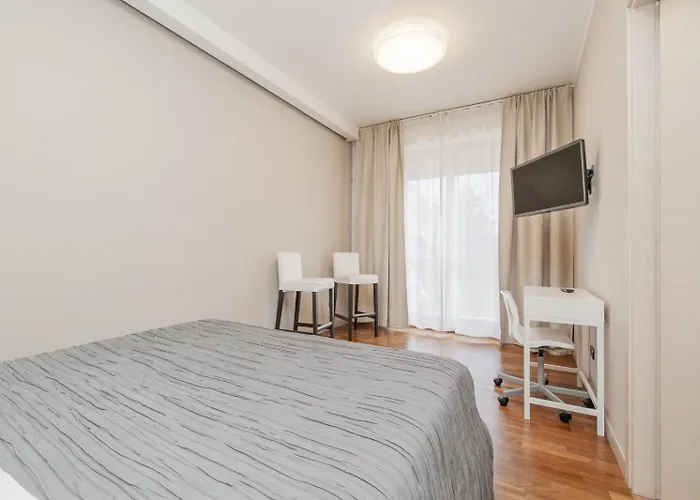 Co&mo A 16 Minuti Da Duomo