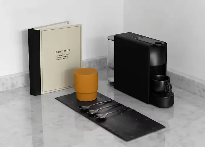 Joivy Boutique Farneti 4* Milan