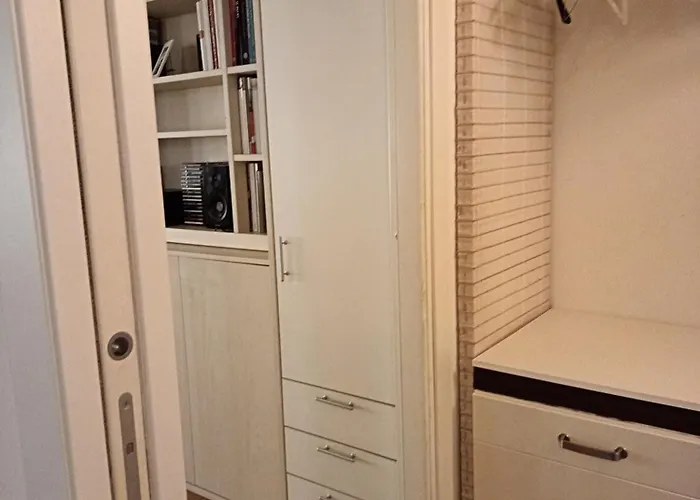 アパート Taverna Zen ミラノ