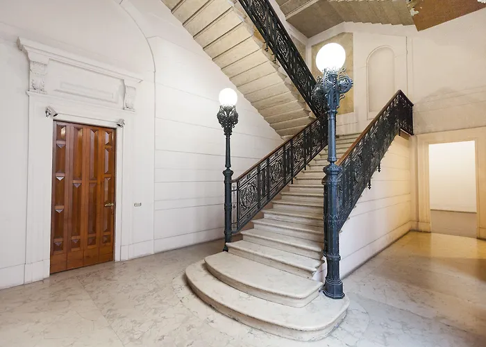 Easyhomes-duomo & アパート ミラノ