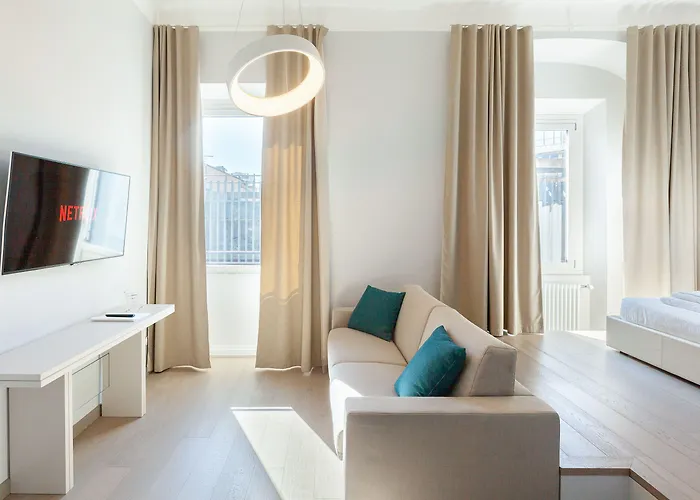 Easyhomes-duomo & ミラノ