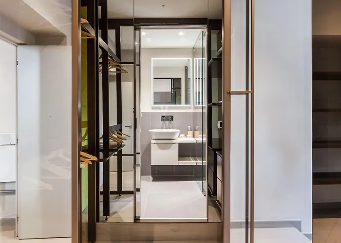 Easyhomes-duomo & アパート ミラノ