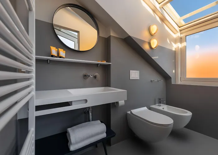 ホテル Velvet Grey Boutique