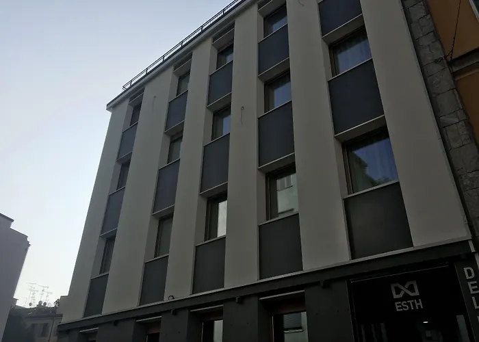 Bob W Ticinese Lejlighedshotel Milano