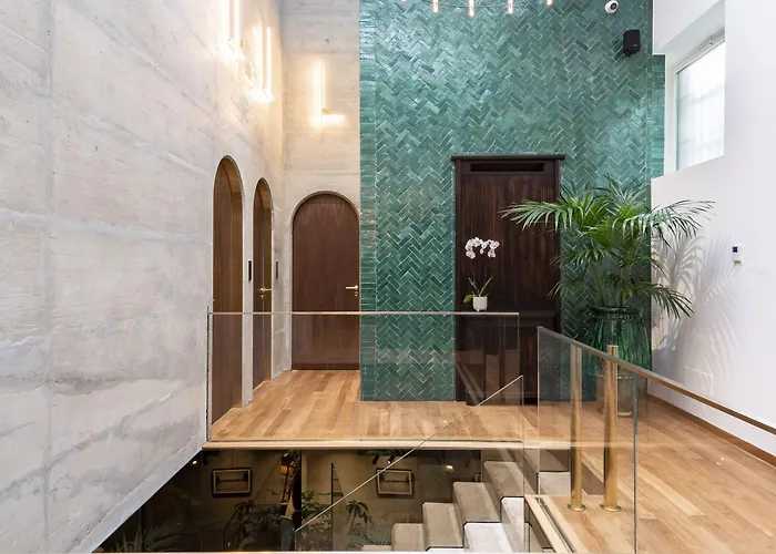 Vico 4* Milano