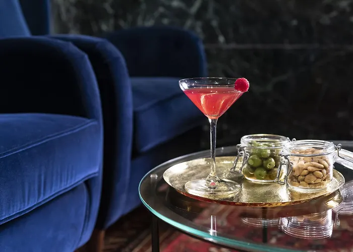 Ξενοδοχείο Vico 4*