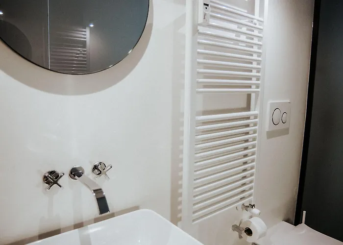 Pensión Ca Bela - Porta Romana 3*