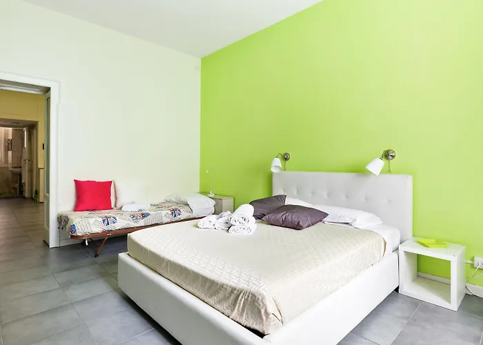 Guesthost - Cenisio & Sempione Cosy Flat شقة ميلان