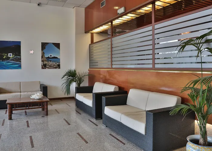 Atahotel Quark فندق