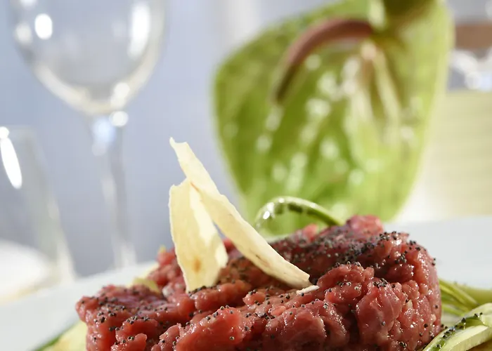 Atahotel Quark فندق