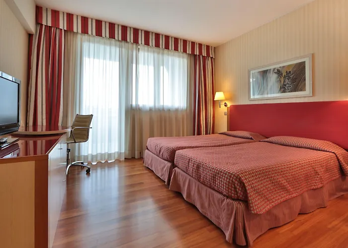 فندق Atahotel Quark 4*