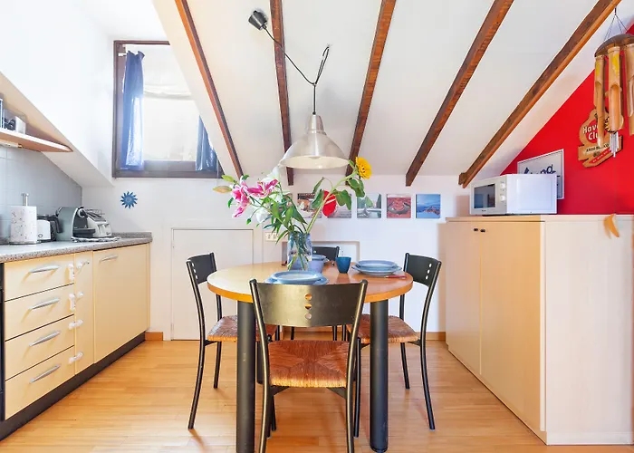 Guesthost - Piazza Risorgimento Cosy