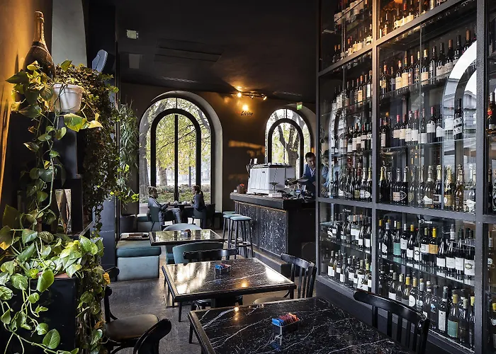 Living بيت ضيافة