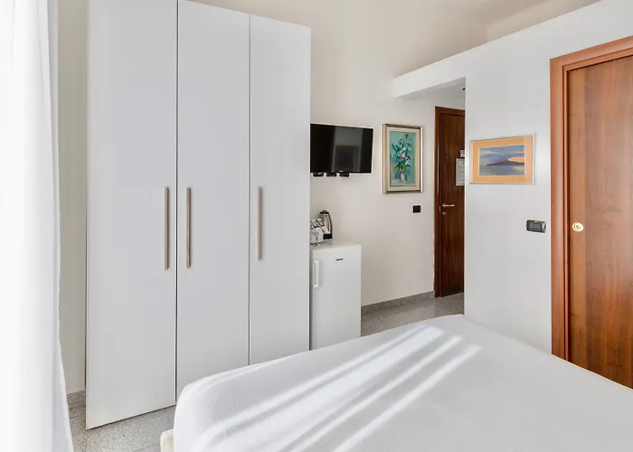 アイエロ　スイーツ　ミラノ ゲストハウス ミラノ